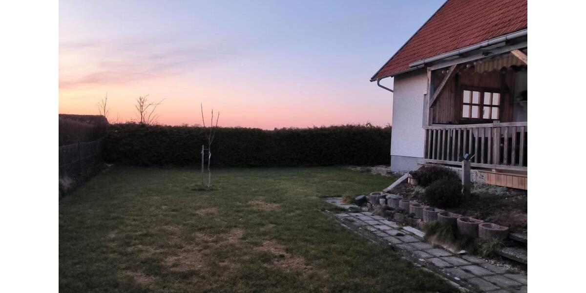 Einfamilienhaus Perkam - 5.5 Zimmer, 140 m&sup2;, 1.100&euro; | Angebot:26021975