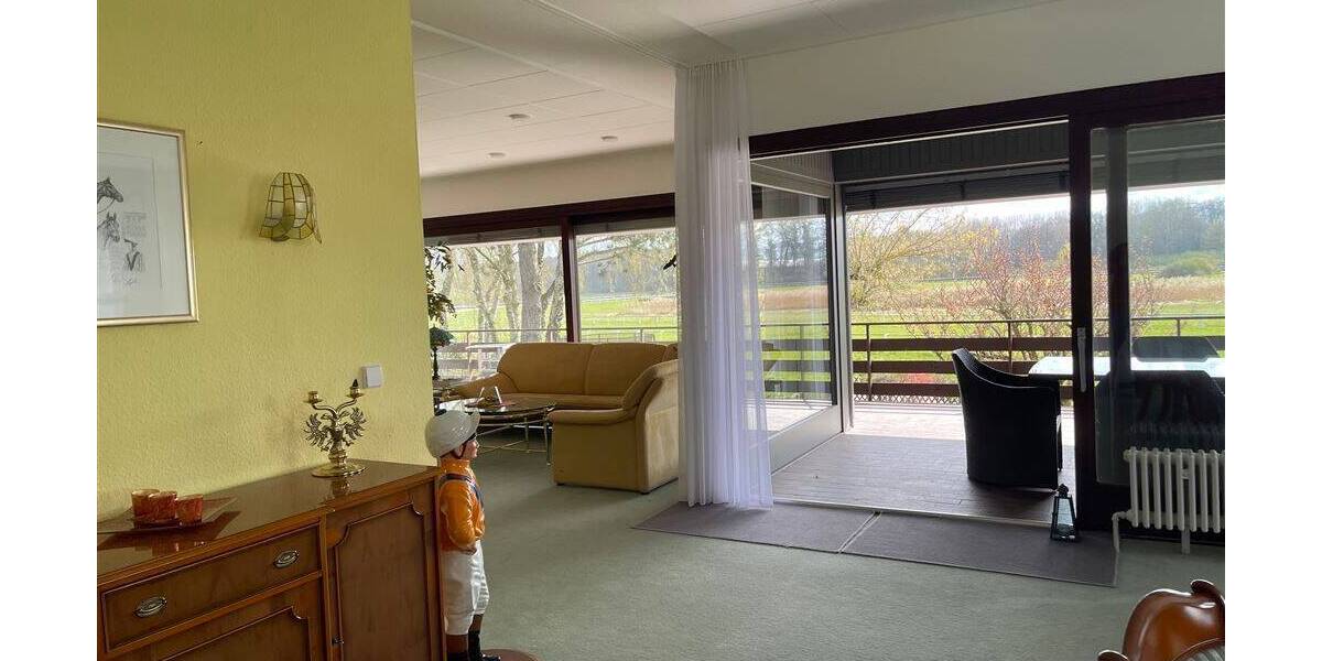 Etagenwohnung Iffezheim - 2 Zimmer, 131 m&sup2;, 990&euro; | Angebot:25996133