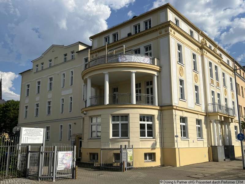 Büro in Gera 2.500 € 363 m²