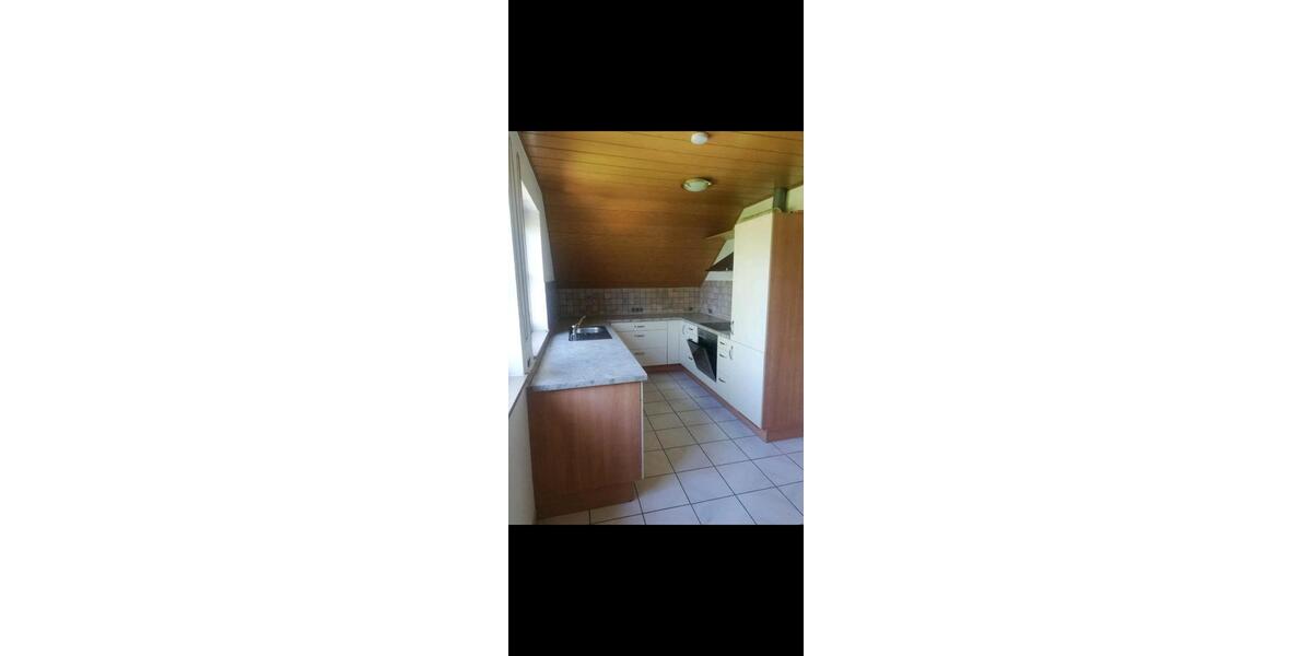 Dachgeschoßwohnung Adelsdorf - 4 Zimmer, 105 m&sup2;, 1.300&euro; | Angebot:26534452