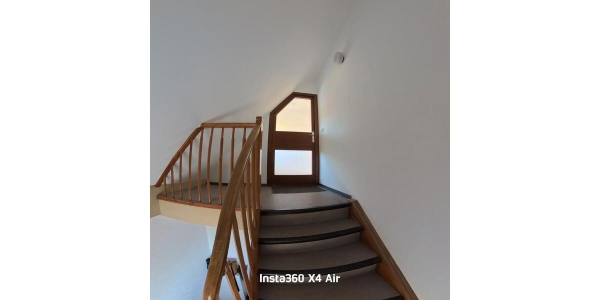 Dachgeschoßwohnung Ellwangen (Jagst) - 4 Zimmer, 80 m&sup2;, 790&euro; | Angebot:26679245