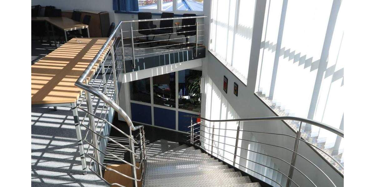 Gewerbeobjekt Herrieden Schernberg - 7 Zimmer, 220 m&sup2;, 2.528&euro; | Angebot:25733893