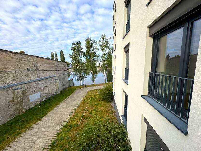 Wohnung zum Mieten in Berlin 1.082,84 € 50.79 m²