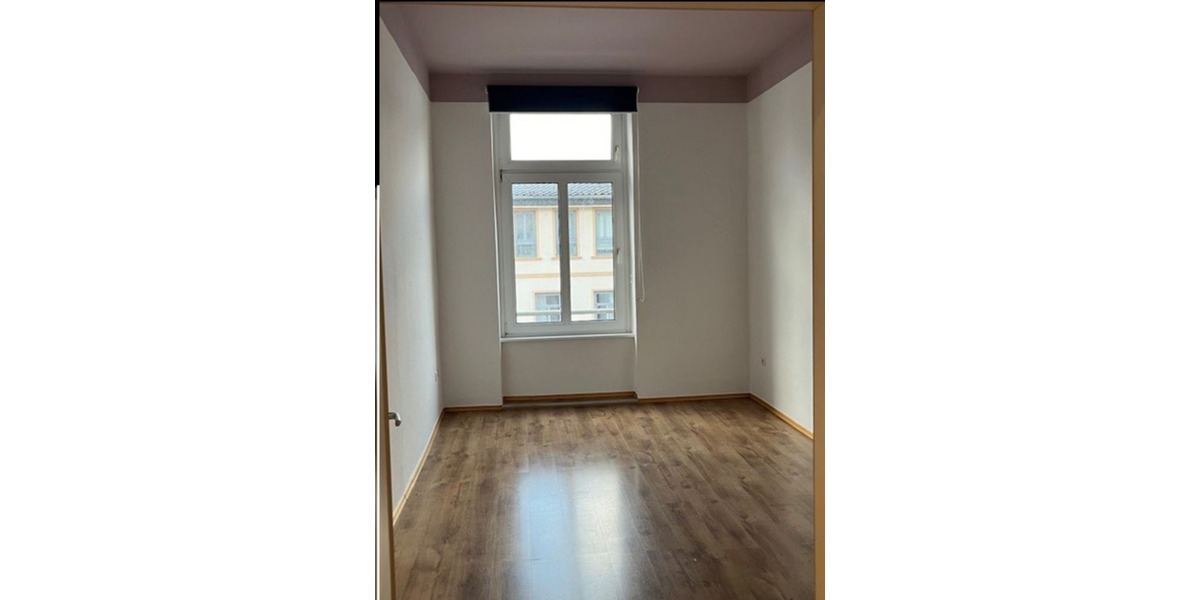 5-Zimmer Mietwohnung zentral Stilaltbau an Fußgängerzone in HG 5 zimmer
