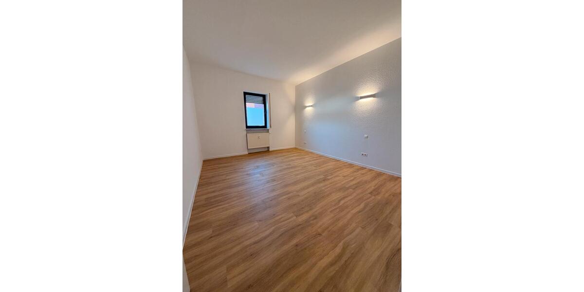 Sofort verfügbare Erdgeschosswohnung in Sulzfeld 2 zimmer