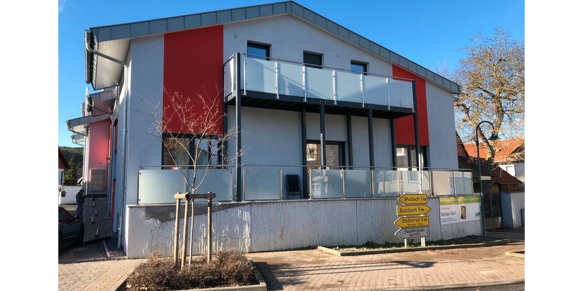 Dachgeschoßwohnung Butzbach - 3 Zimmer, 66 m&sup2;, 940&euro; | Angebot:25084600