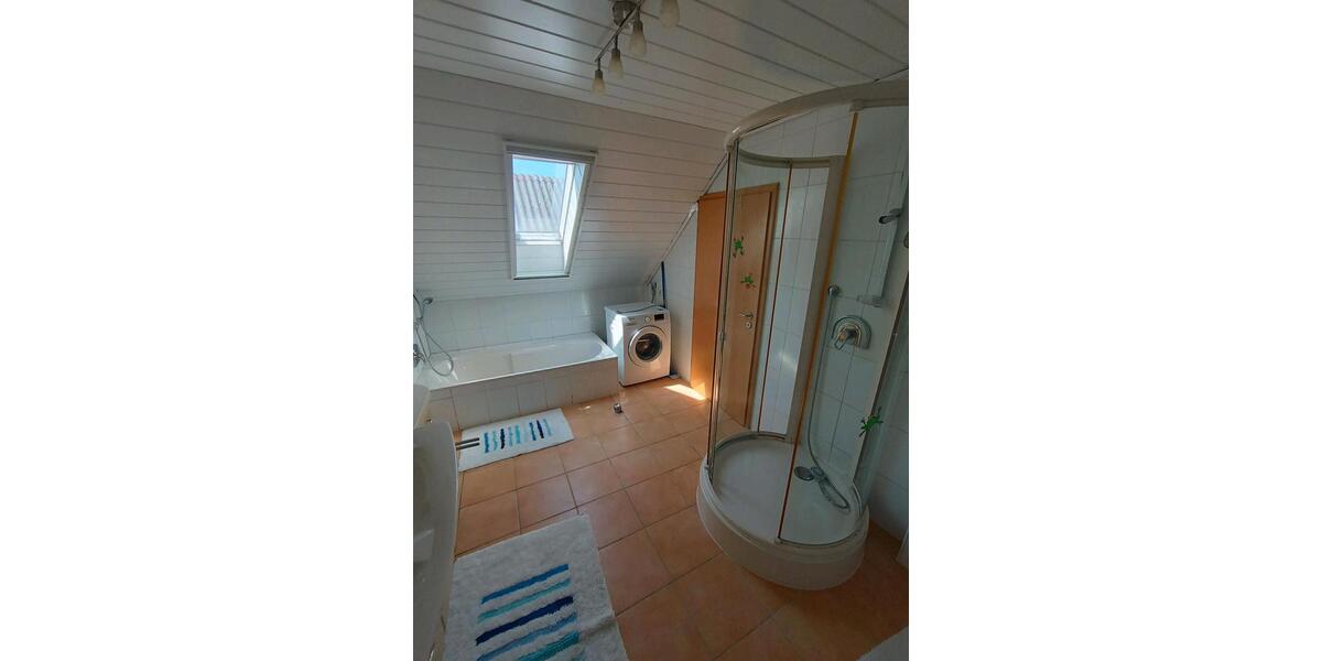 Dachgeschoßwohnung Heiligenstadt in Oberfranken - 2.5 Zimmer, 70 m&sup2;, 475&euro; | Angebot:25403434