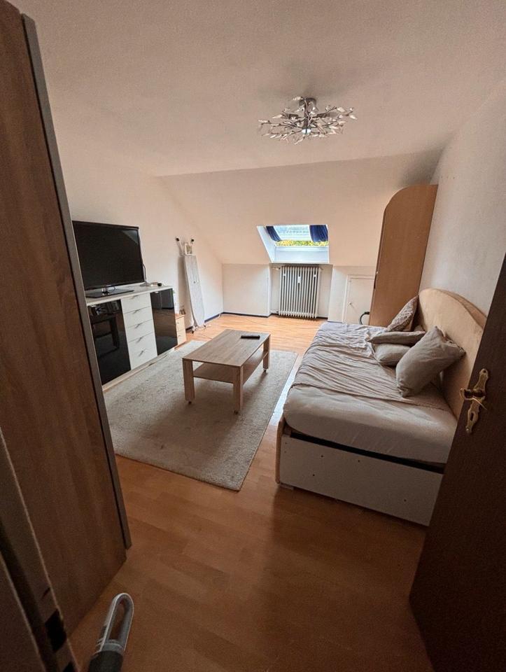 WG- Zimmer (full möbliert)