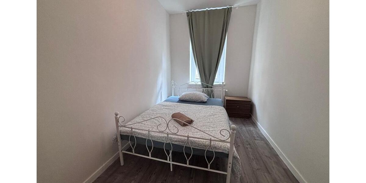 Dachgeschoßwohnung Zeitz - 2 Zimmer, 65 m&sup2;, 800&euro; | Angebot:25392190