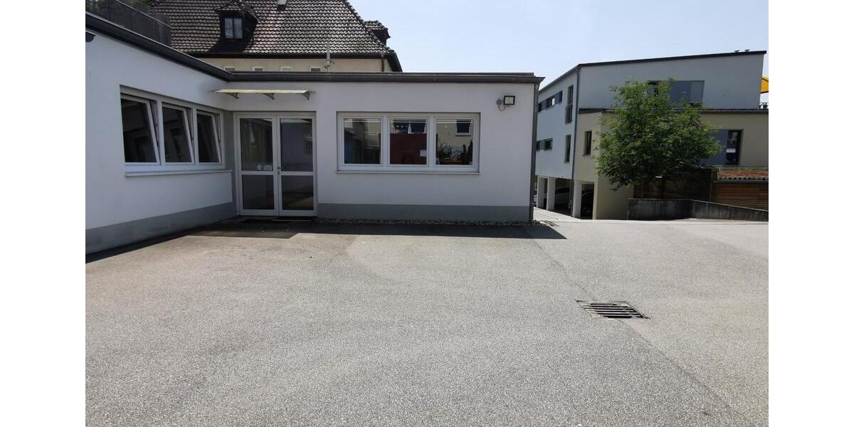 Deggendorf Zentrum: helle, großzügige Büroräume m. 4 Stellplätzen zimmer