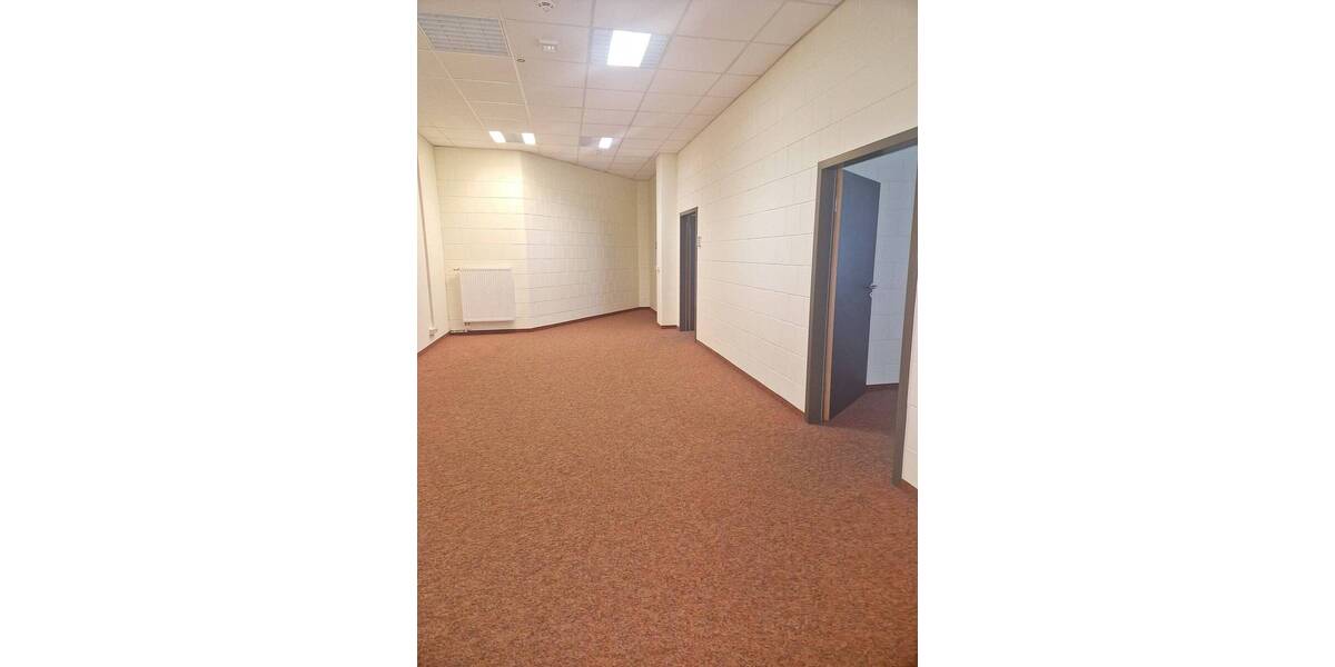 Gewerbeobjekt Döbeln Sörmitz - 5 Zimmer, 10.410&euro; | Angebot:25743296