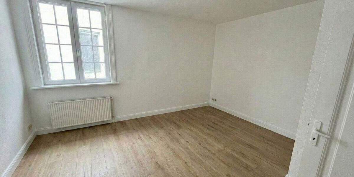 Etagenwohnung Itzehoe - 3 Zimmer, 108 m&sup2;, 925&euro; | Angebot:24860530