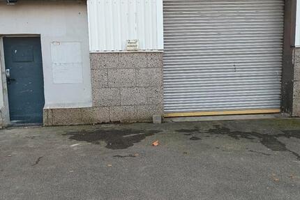 Gewerbehalle mit Bürofläche zimmer