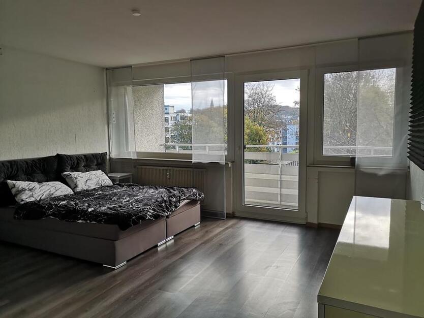 Teilmöbilierte Wohnung in Hagen-Emst
