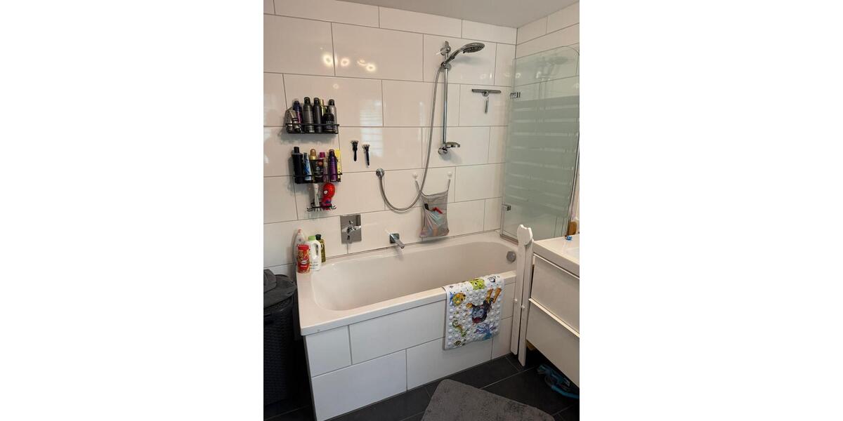 Doppelhaushälfte mit eigenem Garten ab 15.04.2026 zu vermieten 4 zimmer