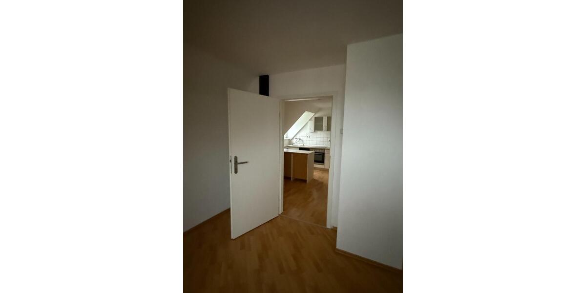 Dachgeschoßwohnung Haan - 2 Zimmer, 41 m&sup2;, 510&euro; | Angebot:25061902
