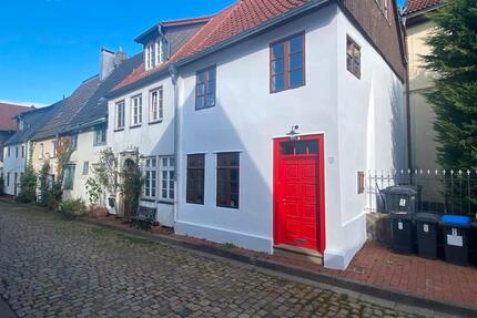 Haus Minden - 3 Zimmer, 110 m&sup2;, 1.220&euro; | Angebot:26037345