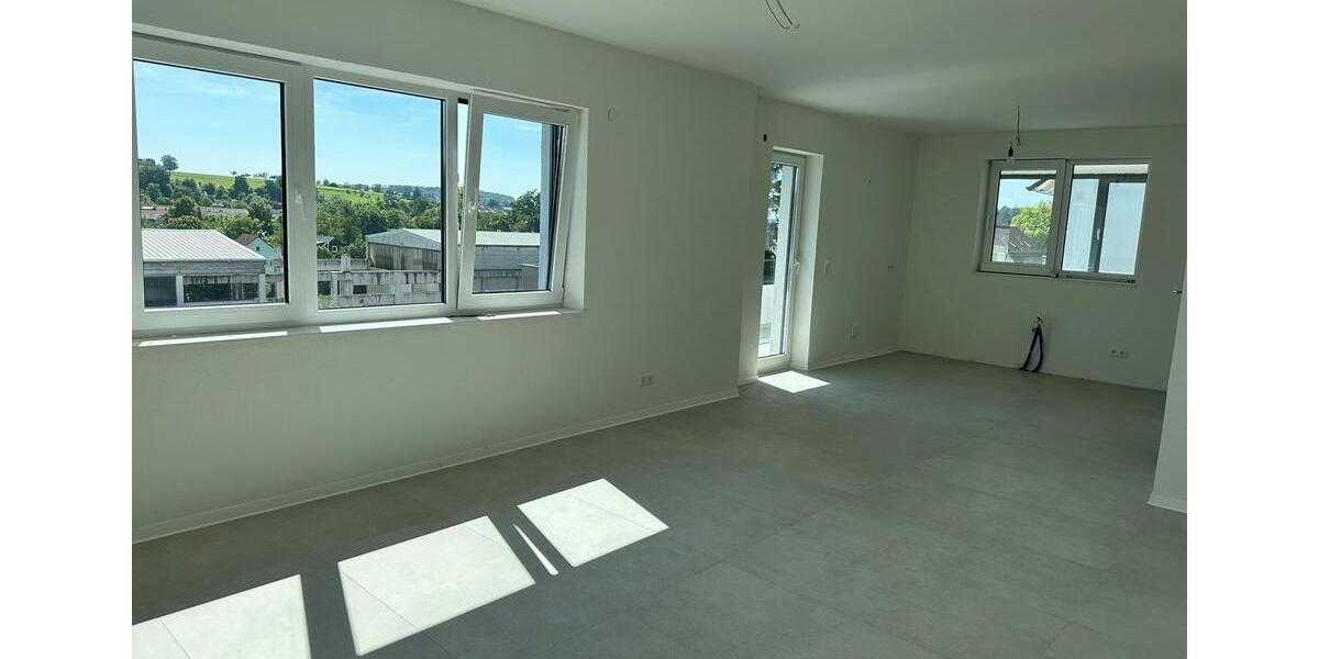 Etagenwohnung Göppingen Bruckwasen - 3 Zimmer, 92 m&sup2;, 1.200&euro; | Angebot:24650563