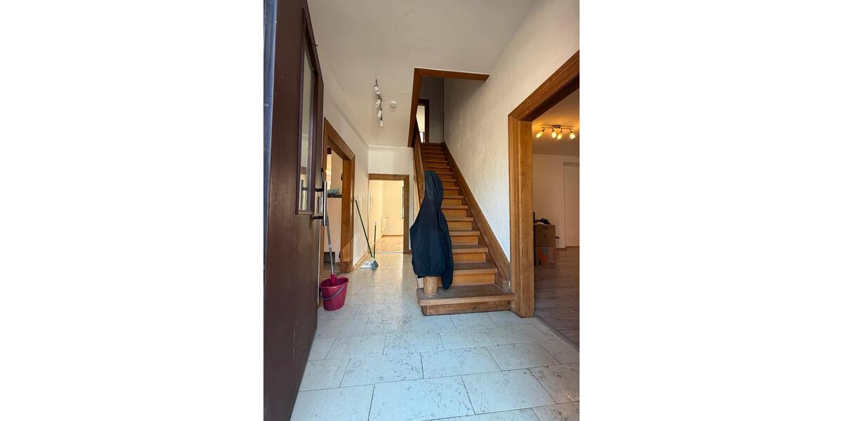 Einfamilienhaus Katzweiler - 5 Zimmer, 193 m&sup2;, 1.400&euro; | Angebot:26705276