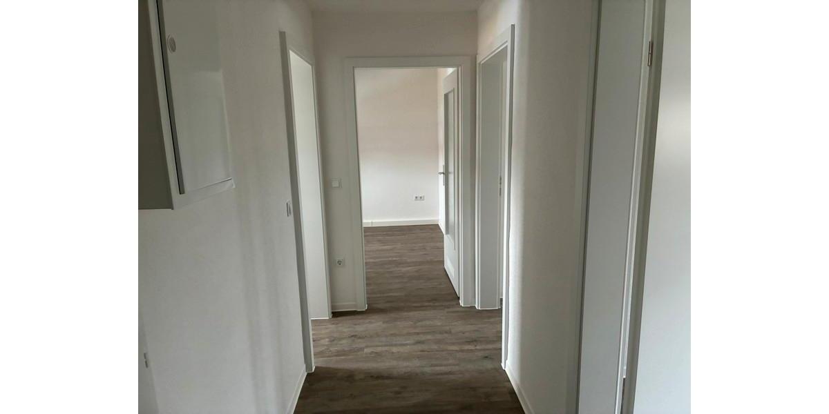 Dachgeschoßwohnung Kassel Harleshausen - 3 Zimmer, 42 m&sup2;, 484&euro; | Angebot:24747287