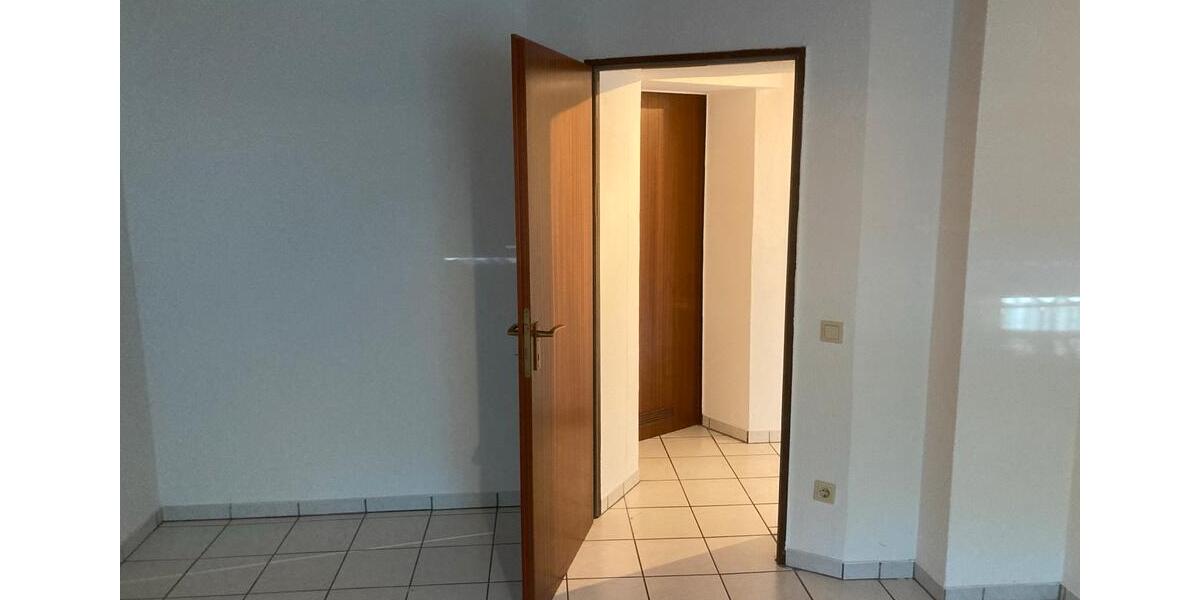 Preiswert und Zentral wohnen in Siegen Mietwohnung inkl. Küche 5 zimmer