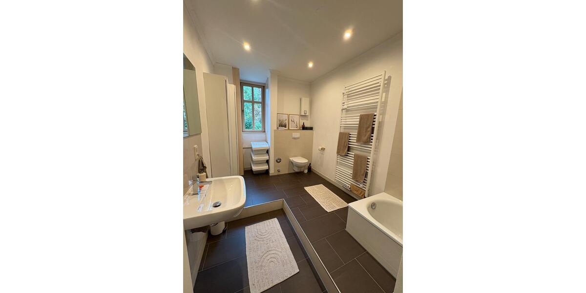 Dachgeschoßwohnung Hilchenbach - 3 Zimmer, 124 m&sup2;, 870&euro; | Angebot:26478023