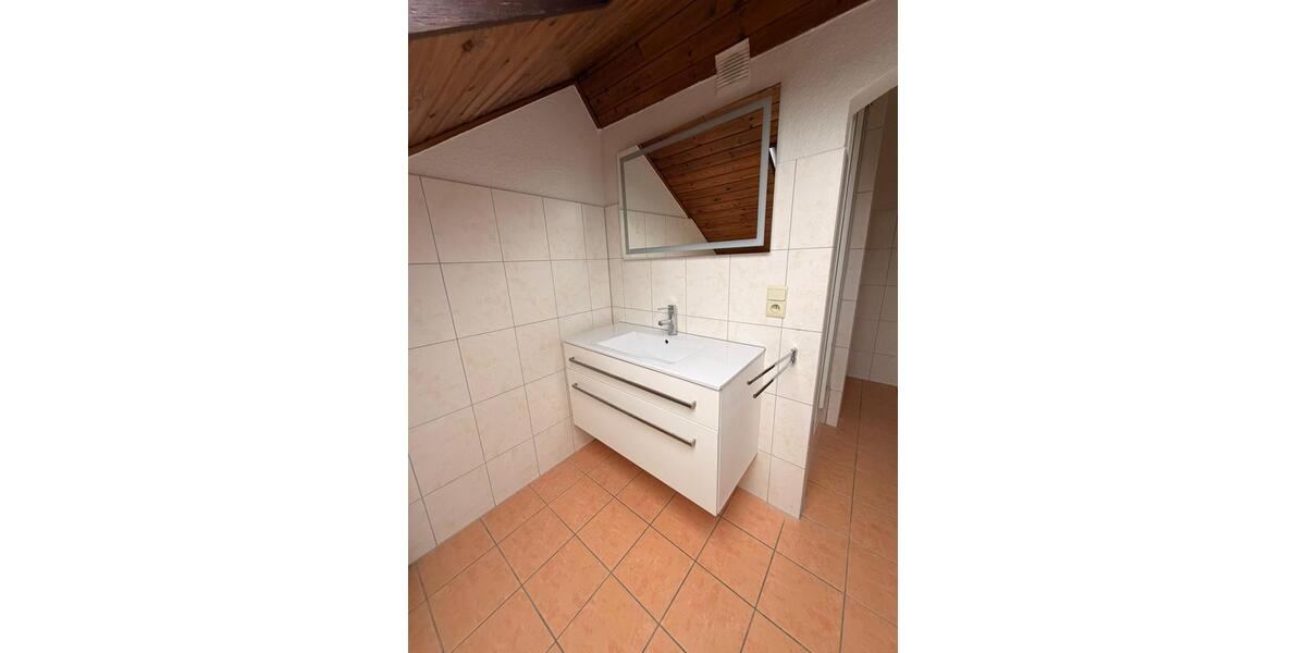 Dachgeschoßwohnung Aachen Aachen-Mitte - 2 Zimmer, 45 m&sup2;, 350&euro; | Angebot:26221214