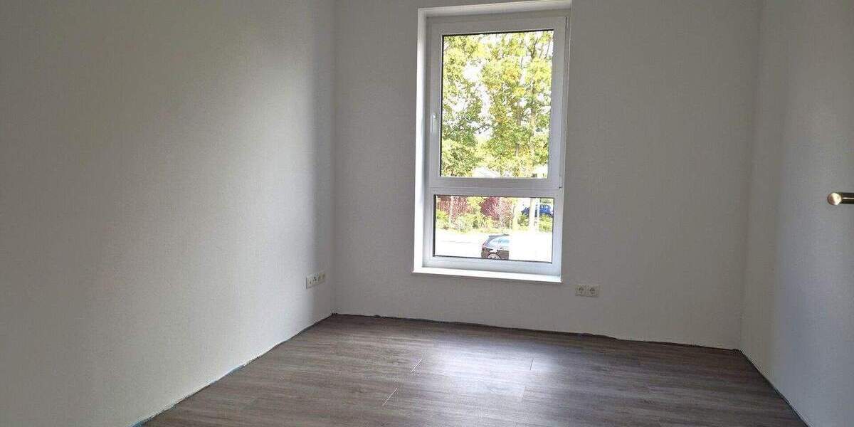 Etagenwohnung Saterland Scharrel - 3 Zimmer, 89 m&sup2;, 830&euro; | Angebot:25693043