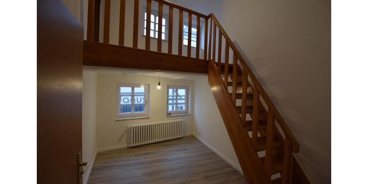 Erdgeschoßwohnung Hameln - 4 Zimmer, 145 m&sup2;, 1.015&euro; | Angebot:22598294