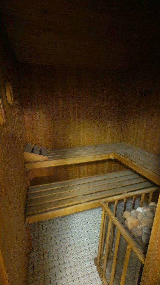 Komfortables Wohnen: Balkon, Tiefgarage, Pool & Sauna in Duisburg 3 zimmer