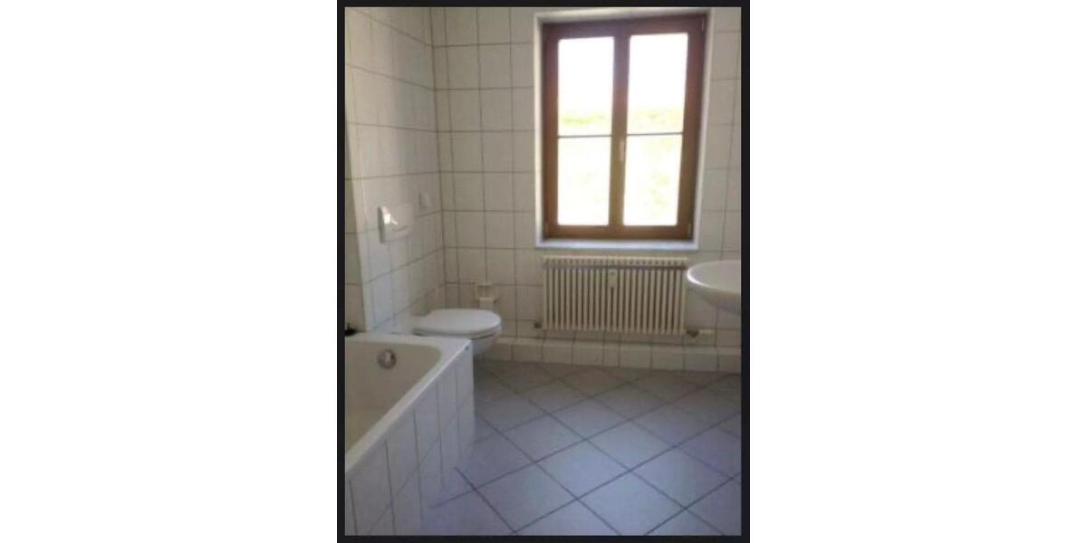 Maisonettenwohnung Löbau - 3 Zimmer, 69 m&sup2;, 475&euro; | Angebot:25080174