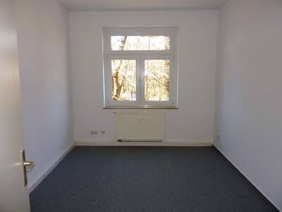 Etagenwohnung Weißenfels - 4 Zimmer, 81 m&sup2;, 450&euro; | Angebot:25669899