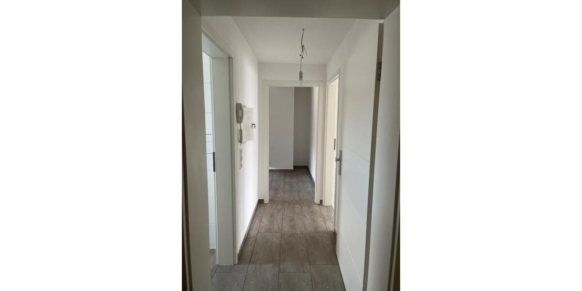 Dachgeschoßwohnung Wolfsburg - 4 Zimmer, 53 m&sup2;, 500&euro; | Angebot:26558069