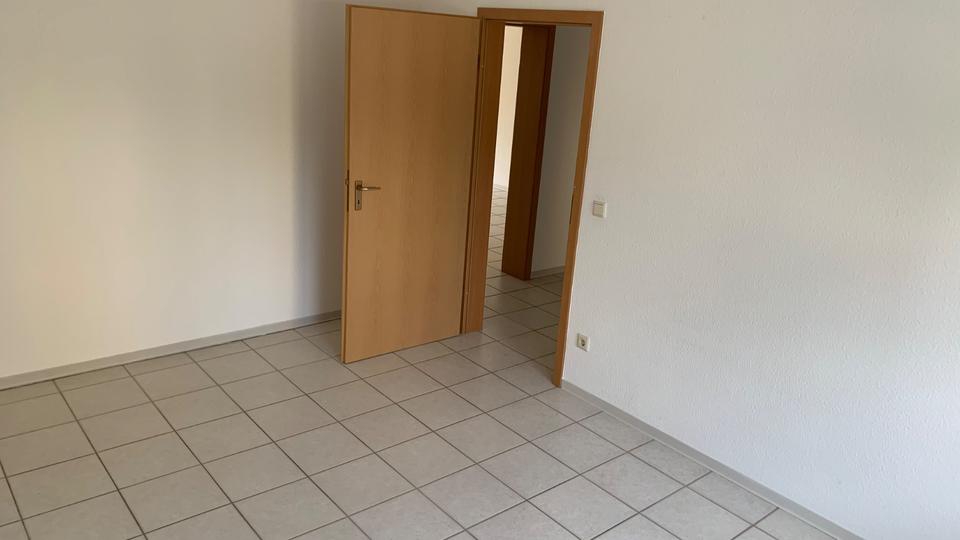 Dachgeschoßwohnung Ludwigshafen am Rhein Edigheim - 2 Zimmer, 54 m&sup2;, 695&euro; | Angebot:24689451