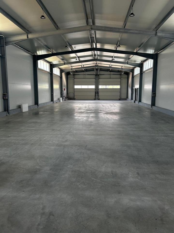 Stahlhalle-isoliert-