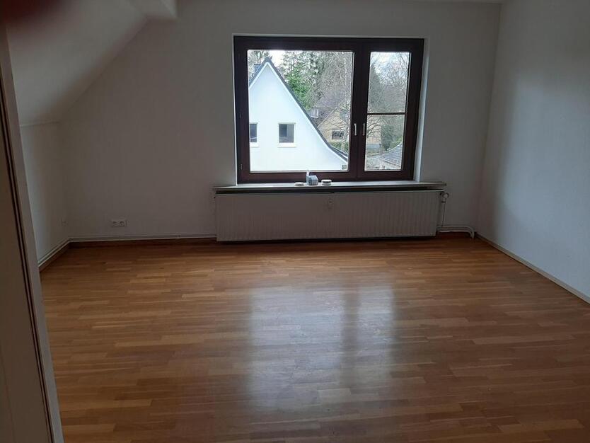 Großzügig geschnittene 2-Zi-Maisonette-Whg. mit Balkon