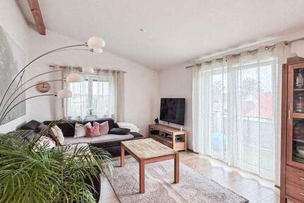 Hochwertige Dachgeschoß-Wohnung mit Lift im Herzen von Meitingen 3 zimmer