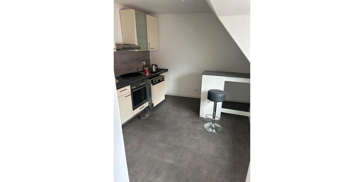 Dachgeschoßwohnung Warstein - 4 Zimmer, 87 m&sup2;, 590&euro; | Angebot:26618913