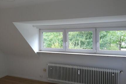 1 Zi.in 3er WG sehr schöner, heller, neu renov. 4 Zi. Wohn. zentr 7 zimmer