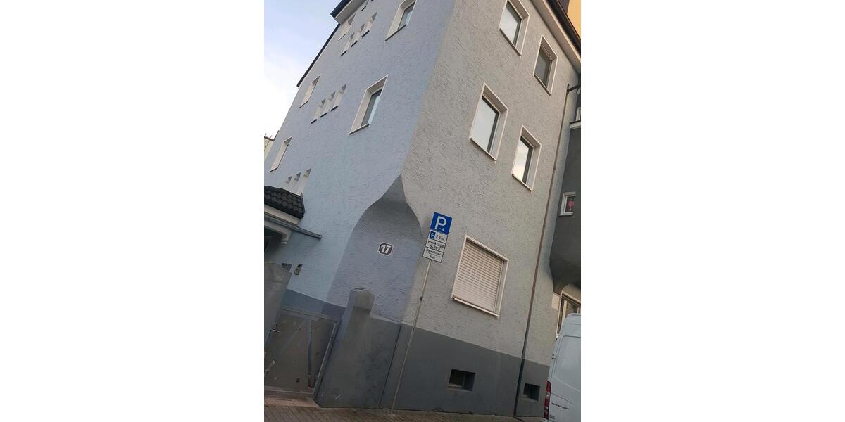 Dachgeschoßwohnung Weiden in der Oberpfalz - 5 Zimmer, 130 m&sup2;, 1.200&euro; | Angebot:24741172