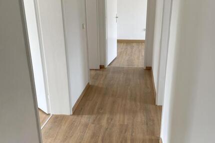 Wohnung Oberviechtach - 4 Zimmer, 77 m&sup2;, 700&euro; | Angebot:26585909
