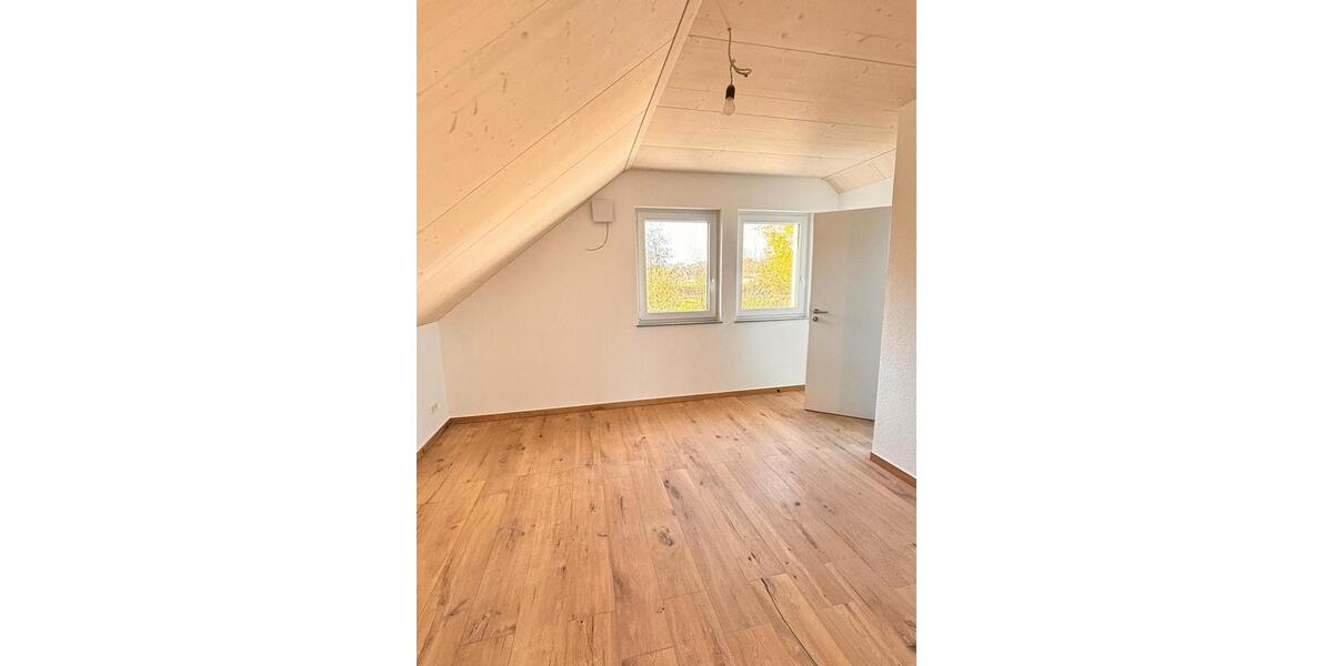 Dachgeschoßwohnung Öpfingen - 2 Zimmer, 53 m&sup2;, 680&euro; | Angebot:25860134