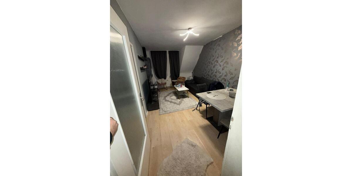 Dachgeschoßwohnung Düsseldorf - 2 Zimmer, 65 m&sup2;, 950&euro; | Angebot:24705658