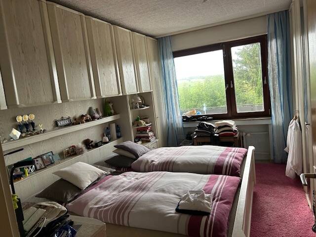 Renovierte DreiZimmerwohnung im Erdgeschoss - Stellplatz - Balkon