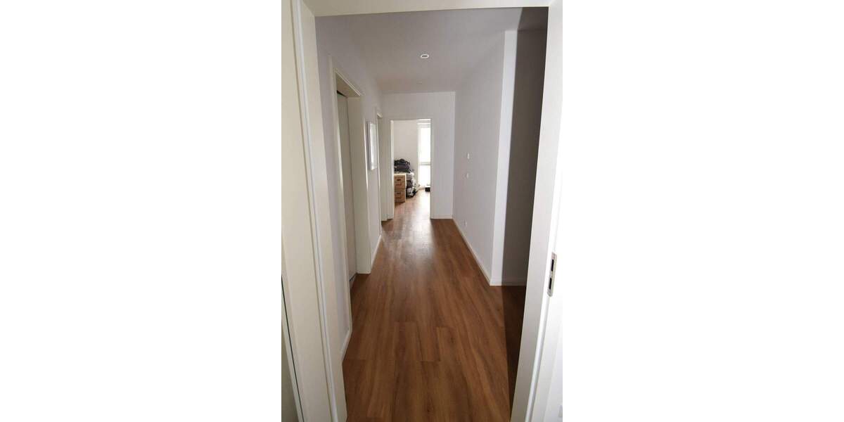 Etagenwohnung Uetersen - 3 Zimmer, 82 m&sup2;, 1.150&euro; | Angebot:24833390