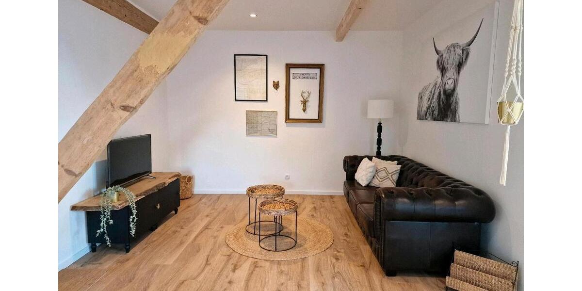 Dachgeschoßwohnung Schortens - 2 Zimmer, 65 m&sup2;, 700&euro; | Angebot:25926985