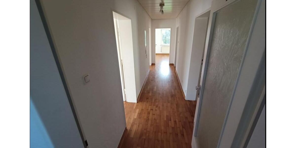 Etagenwohnung Bad Kissingen - 3 Zimmer, 80 m&sup2;, 630&euro; | Angebot:26512239