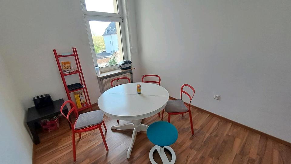 Etagenwohnung Frankfurt am Main Schwanheim - 3 Zimmer, 65 m&sup2;, 1.000&euro; | Angebot:26692926
