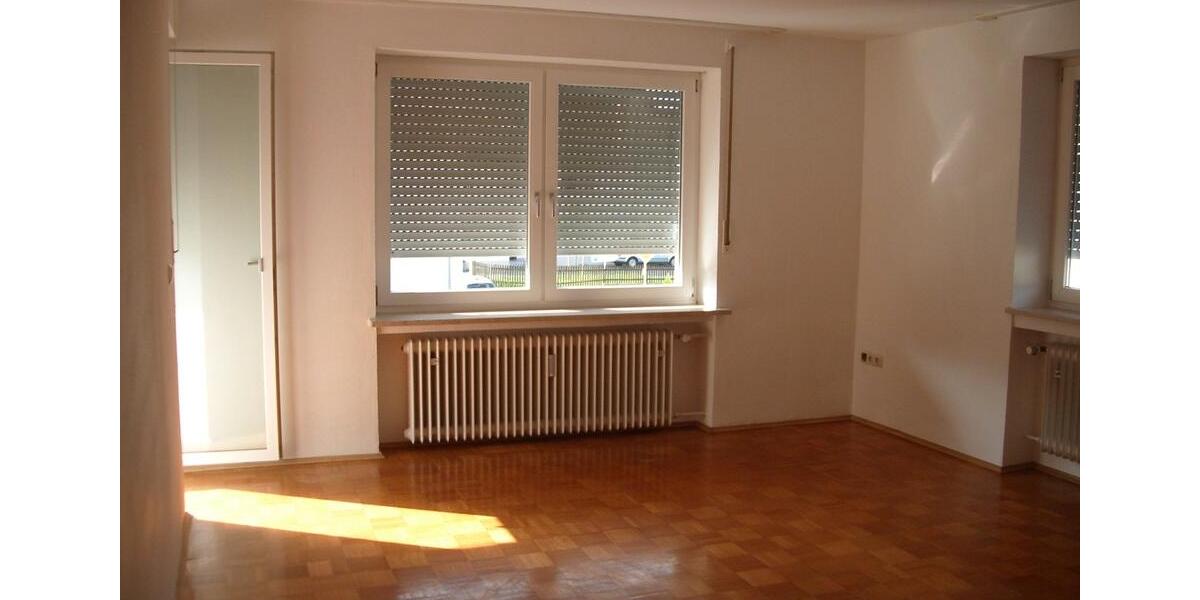 Etagenwohnung Welden - 3 Zimmer, 96 m&sup2;, 870&euro; | Angebot:26034275