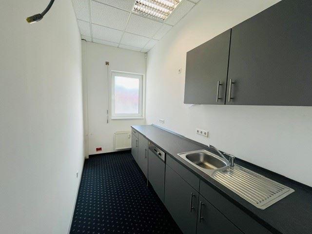 EUPORA® Immobilien: Moderne Gewerbe-Bürofläche in Kirchheimbolanden. zimmer